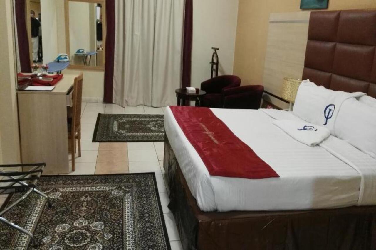 Cristalaat Al Aseel Hotel Mekka Exteriör bild